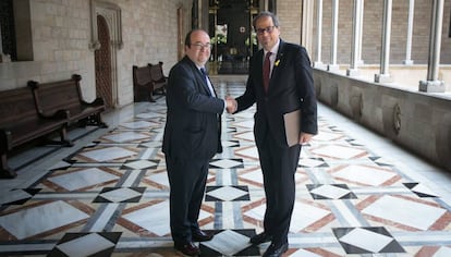 El líder del PSC, Miquel Iceta, i el president Quim Torra, abans de la reunió que van mantenir divendres.