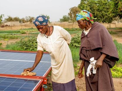 En lo más remoto del Sahel maliense se encuentra la comuna de Djiedugu, un conjunto de 34 villas que suma unos 34.000 habitantes. Viven sin apenas acceso a electricidad, a tecnología o a infraestructuras. Aquí, el acceso a agua potable y limpia es un problema.