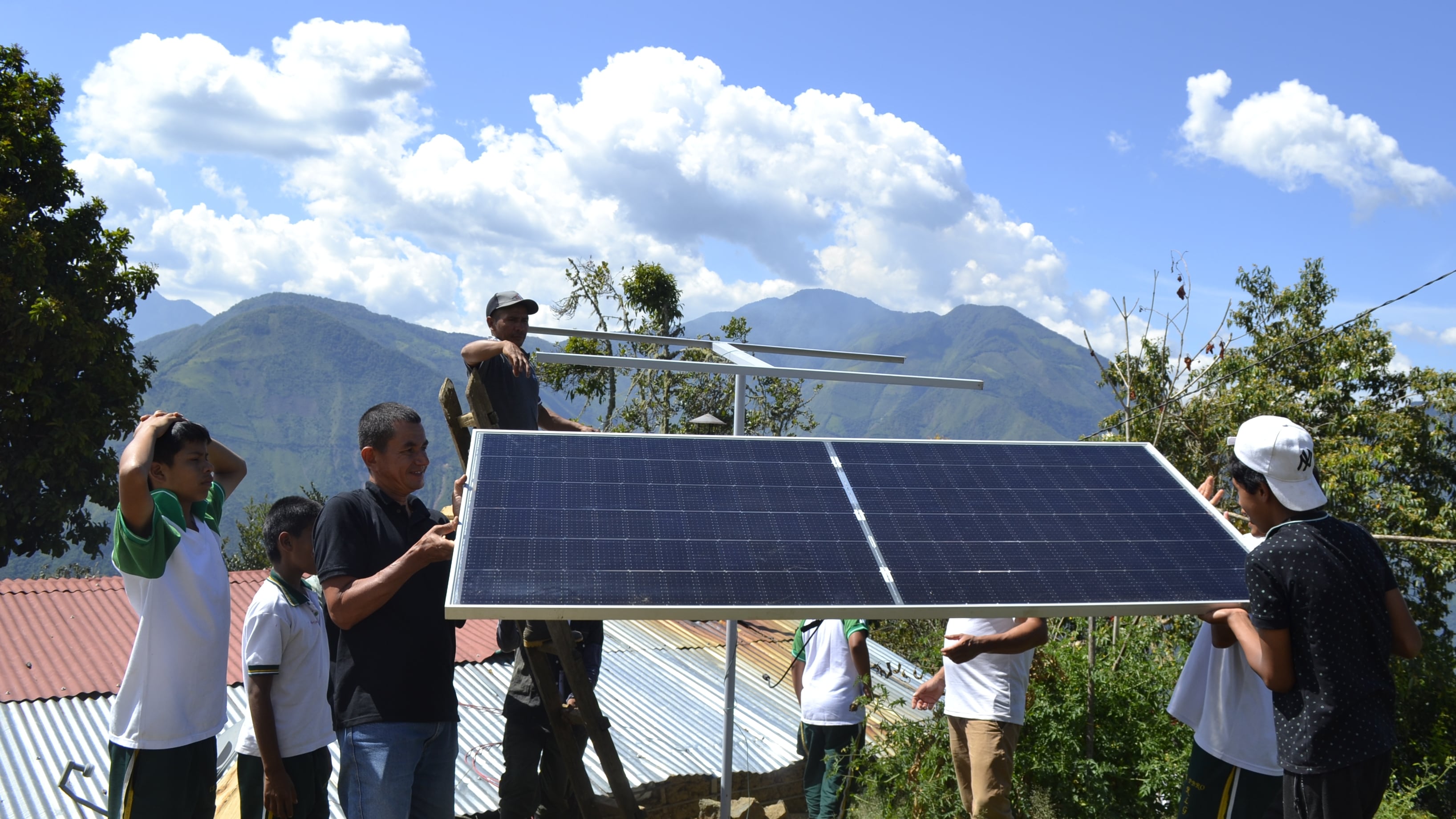 La gran transformación energética de Petro avanza a paso lento