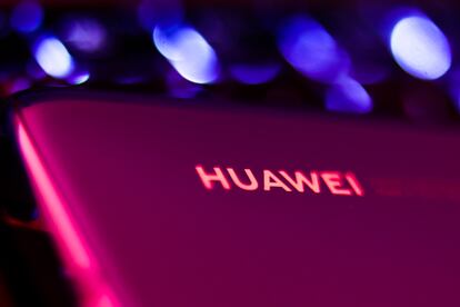 Logotipo de Huawei.