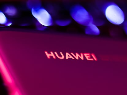 Logotipo de Huawei.