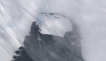 El iceberg B31 despu&eacute;s de separarse de un gaciar del Ant&aacute;rtico en noviembre de 2013.
 