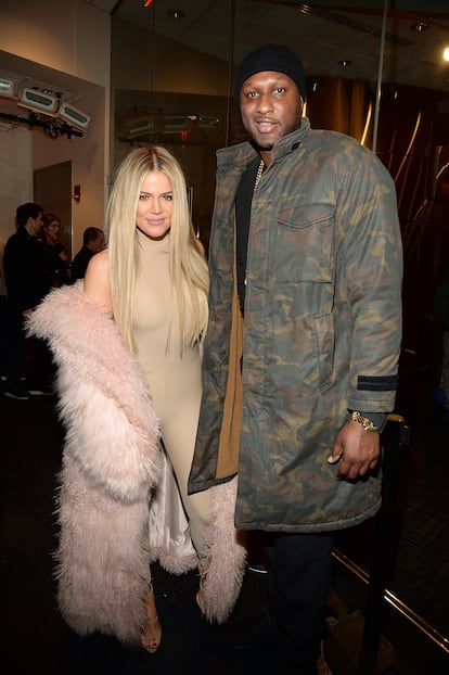 Khloe Kardashian con Lamar Odom en el desfile de Yeezy Season 3, la colección de Kanye West, en Nueva York en 2016.  