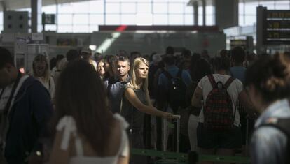 Cues aquest divendres al Prat.