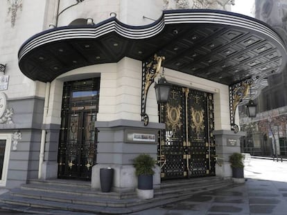 Entrada principal del hotel Westin Palace de Madrid