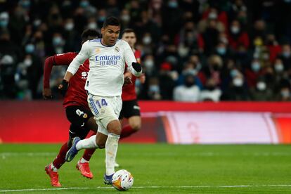 Casemiro, en el partido contra el Valencia en el Bernabéu.