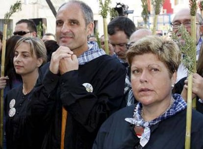 El presidente valenciano, junto a la alcaldesa de Alicante (izq), Sonia Castedo, y la presidenta del Parlamento valenciano, Milagrosa Martínez