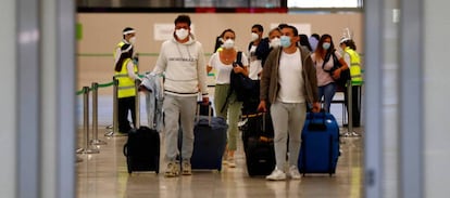 Llegada de viajeros al Aeropuerto de Madrid Barajas.