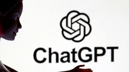 Ilustración con el logo de ChatGPT.
