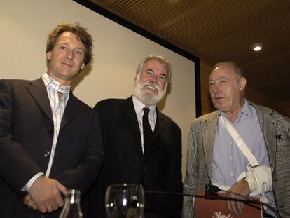 Marc Albrecht, Antonio del Moral y Eduardo Arroyo, ayer en el Teatro Real.