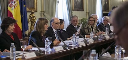 La sesi&oacute;n constitutiva de la comisi&oacute;n de expertos encargada de revisar el modelo de financiaci&oacute;n auton&oacute;mica.