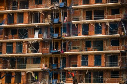 Construcción de viviendas en Madrid, donde el precio de los pisos nuevos ha subido un 89,73% desde 2014.  