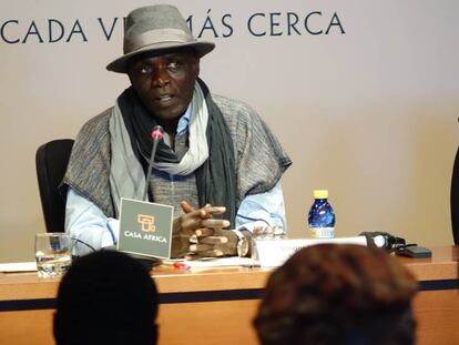 El profesor Serigne Mor Mbaye, psicólogo y psicoterapeuta.