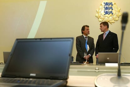 Artur Mas durante su entrevista con Andrus Ansip, primer ministro de Estonia en Tallín en 2008.