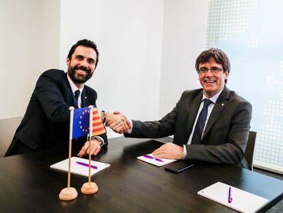 Roger Torrent y Carles Puigdemont.