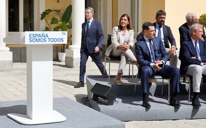 Alberto Núñez Feijóo, momentos antes de su intervención ante los presidentes autonómicos del PP. 