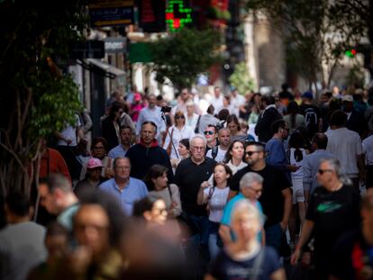 La calle Sant Miquel, una de las más transitadas por los turistas en Palma, a finales de abril.