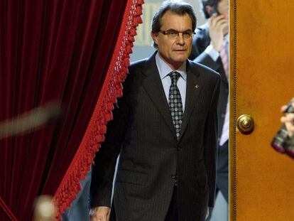 El presidente de la Generalitat y de Convergència, Artur Mas, entrando en el plenario del Parlament.