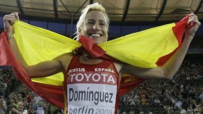 Marta Domínguez, tras proclamarse campeona del mundo el 17 de agosto de 2009 en Berlín.