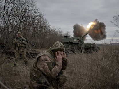 Ukrainian troops fire on Russian positions near Avdiivka in eastern Ukraine; December 2023.