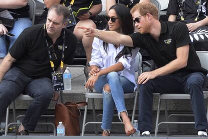 De nuevo la pareja, durante el partido de tenis en silla de ruedas.