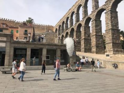 'Nube', intervención de Ricardo Cárdenas en el centro de Segovia.