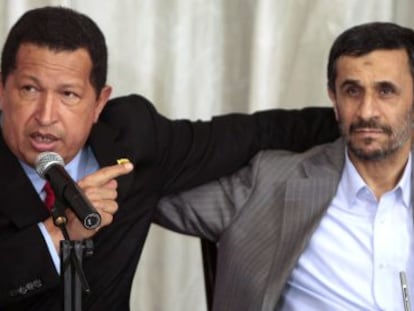 Hugo Chávez y el presidente iraní, Mahmud Ahmadineyad, en una foto de 2009.