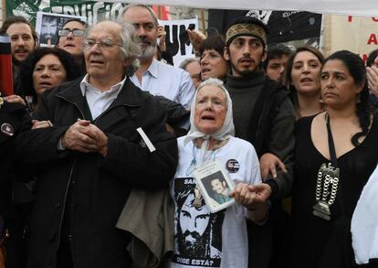 Adolfo Pérez Esquivel participa de la marcha en Plaza de Mayo por la aparición de Santiago Maldonado, el pasado 1 de septiembre.