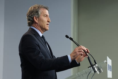 Feijóo pide a los empresarios catalanes que presionen a Junts para una moción de censura