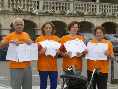 Preferentistas muestras las multas que recibieron por las protestas.