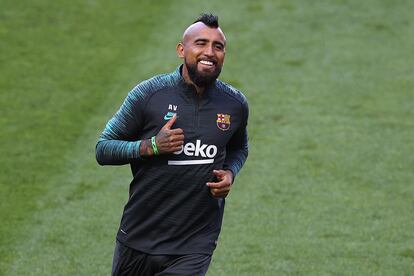 Arturo Vidal, durante el entrenamiento en Lisboa.