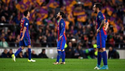 Busquets, Messi y Alc&aacute;cer, en el empate ante la Juventus en el Camp Nou.