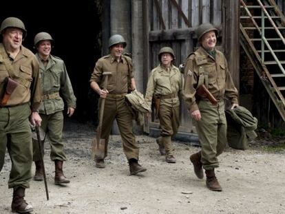 John Goodman, Matt Damon, George Clooney, Bob Balaban y Bill Murray, en 'The monuments men'.