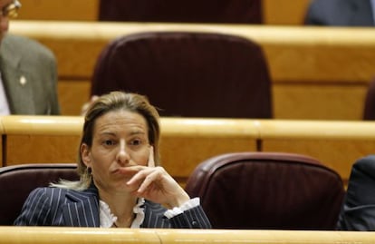 Marta Domínguez. en el Senado.