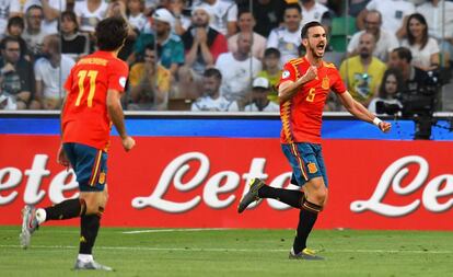 Fabián celebra el primer tanto de España.