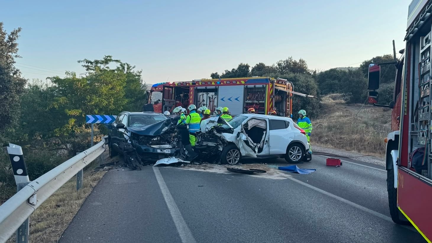 Dos conductores potencialmente graves tras chocar en una carretera de Collado Villalba (Madrid)