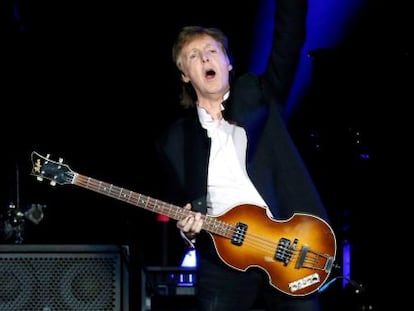 Paul McCartney en el escenario durante el concierto en el festival Desert Trip en Indio, California, en octubre.