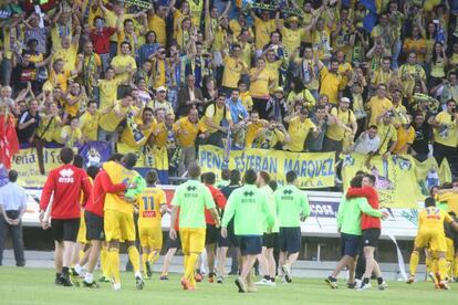 Los jugadores del Alcorcn celebran el ascenso a Segunda