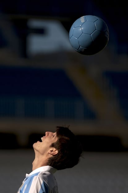 El brasileño Lucas Piazón de 19 años, procedente del Chelsea, es presentado como nuevo jugador del Málaga.