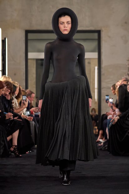 ALAÏA FALL 2025