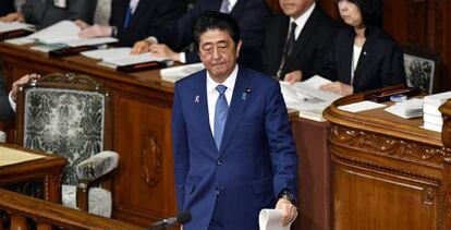 El primer ministro japon&eacute;s, Shinzo Abe, el pasado 17 de noviembre. Jap&oacute;n fue el pa&iacute;s de los seis grandes que menos creci&oacute; en el tercer trimestre. 
