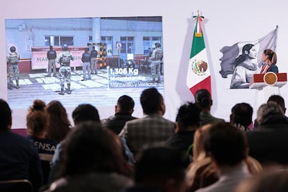 Claudia Sheinbaum habla sobre el decomiso de sustancias ilcitas, este lunes en la 'Ma?anera del pueblo'.