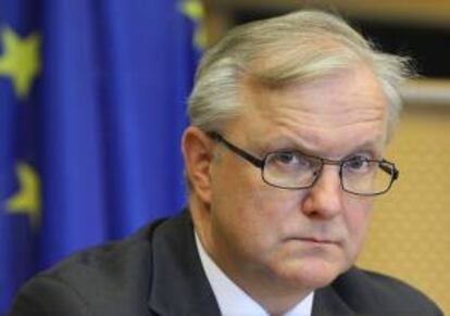 El vicepresidente de la Comisión Europea (CE) y comisario de Asuntos Económicos y Monetarios, Olli Rehn.EFE/Archivo
