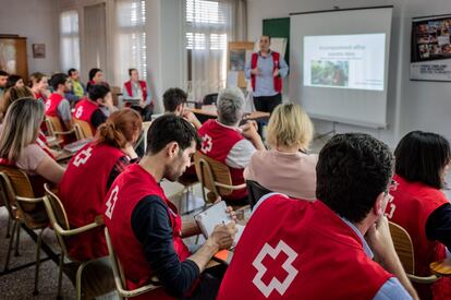 Reunião das diferentes entidades da Cruz Vermelha que operam na Grécia para atender e assistir aos milhares de refugiados que vivem no país.