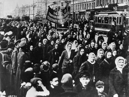 El Día de la Mujer de 1917 en Petrogrado (ahora San Petersburgo).