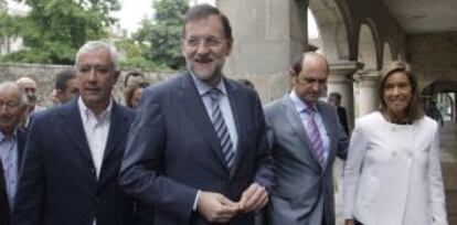 Mariano Rajoy, antes de la reunión con los presidentes de las Diputaciones del PP.
