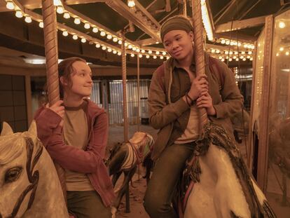 Ellie (Bella Ramsey) y Riley (Storm Reid) en el episodio 7 de 'The Last of Us', en el que conocemos la historia de amor entre las dos adolescentes.