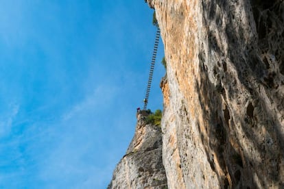 Vía ferrata de la hoz de Priego, en la serranía de Cuenca.