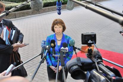 Catherine Ashton, a su llegada a la reuni&oacute;n en Bruselas.