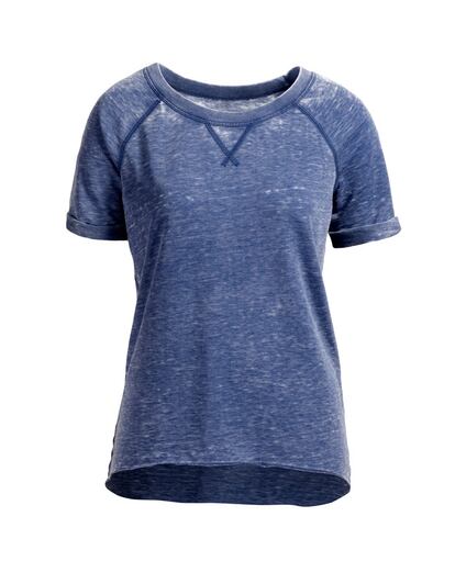 Camiseta clásica en azul que sirve para practicar infinidad de deportes. Es de H&M (c.p.v.)